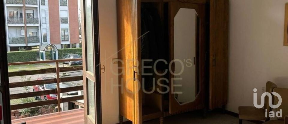 Town house 4 rooms of 265 m² in Gallarate (21013)