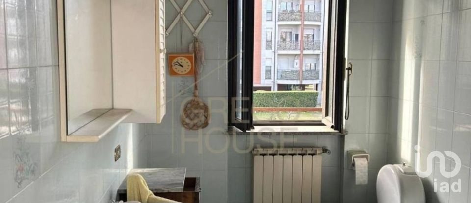 Town house 4 rooms of 265 m² in Gallarate (21013)