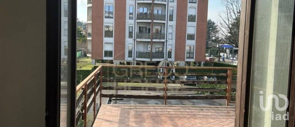 Casa indipendente 4 locali di 265 m² in Gallarate (21013)