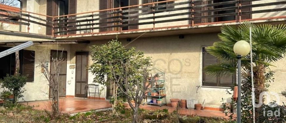 Casa indipendente 4 locali di 265 m² in Gallarate (21013)