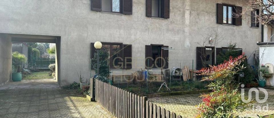 Town house 4 rooms of 265 m² in Gallarate (21013)