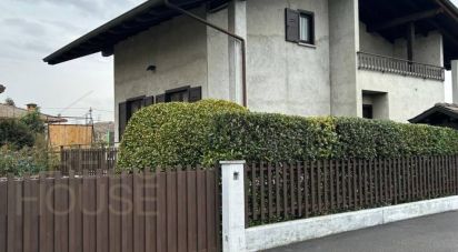 Villa 4 locali di 310 m² in Borgo Ticino (28040)