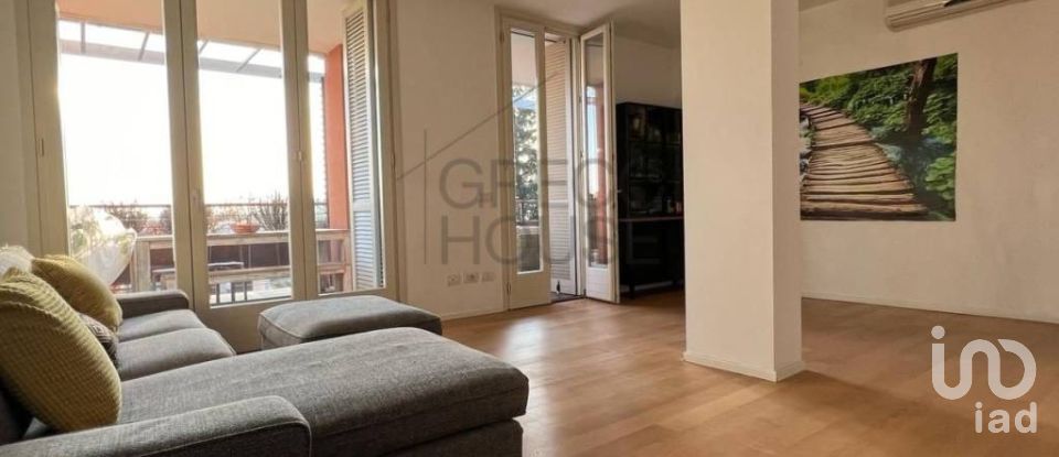 Four-room apartment of 105 m² in Gallarate (21013)