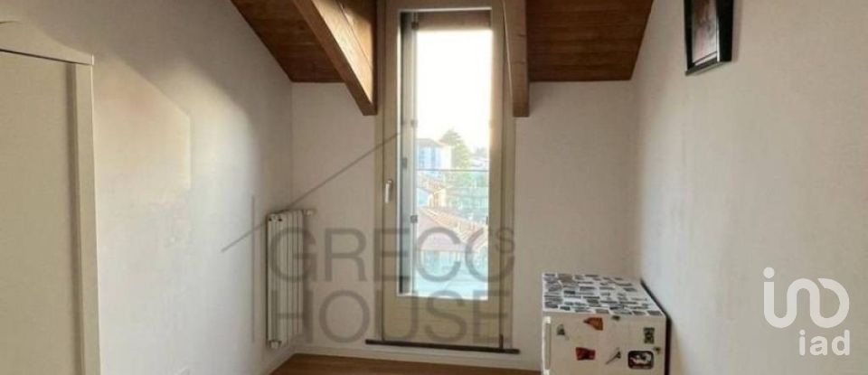 Four-room apartment of 105 m² in Gallarate (21013)