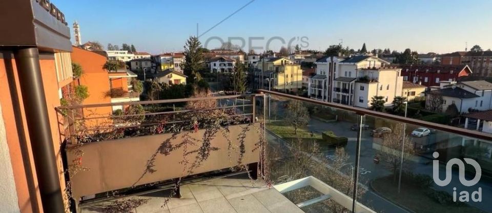 Four-room apartment of 105 m² in Gallarate (21013)