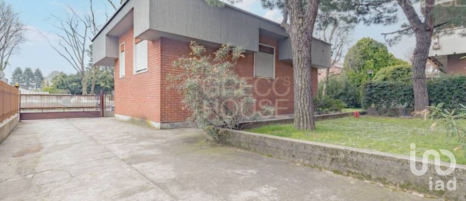 Four-room apartment of 180 m² in Busto Arsizio (21052)