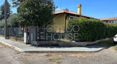 Farm 6 rooms of 182 m² in San Giorgio su Legnano (20010)