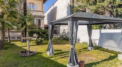 Villa 4 locali di 260 m² in Tradate (21049)