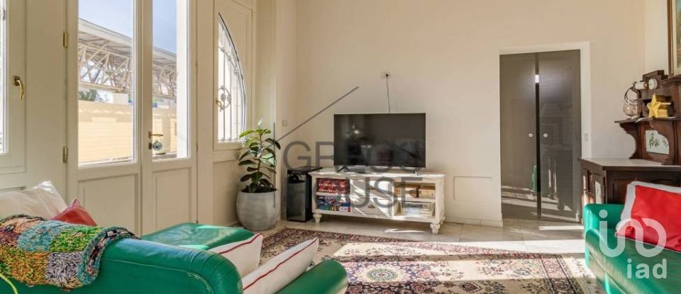 Villa 4 locali di 260 m² in Tradate (21049)