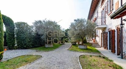 Farm 6 rooms of 385 m² in Comabbio (21020)