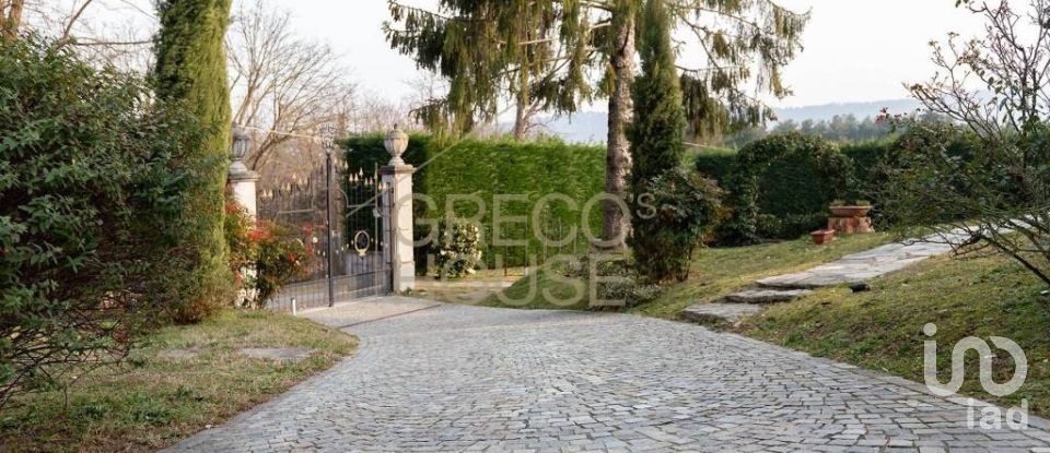 Villa 6 locali di 385 m² in Comabbio (21020)