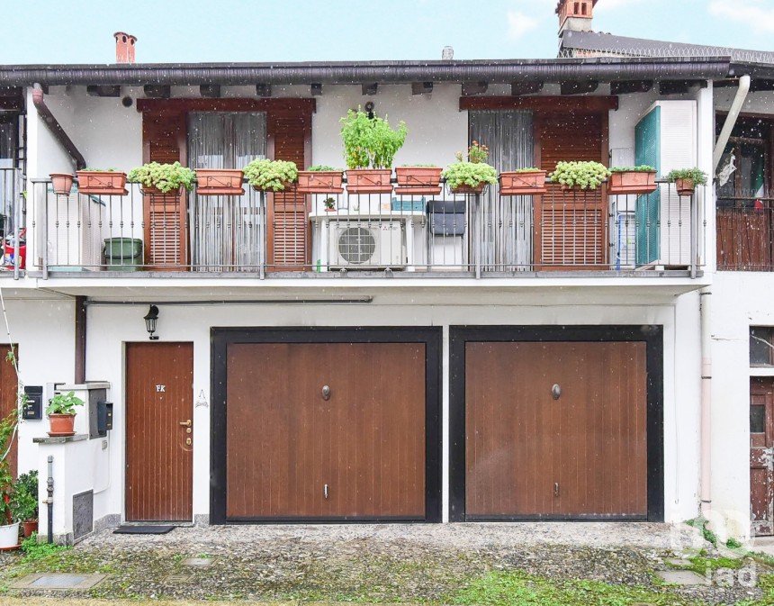 Bilocale di 64 m² a Sovico (20845)