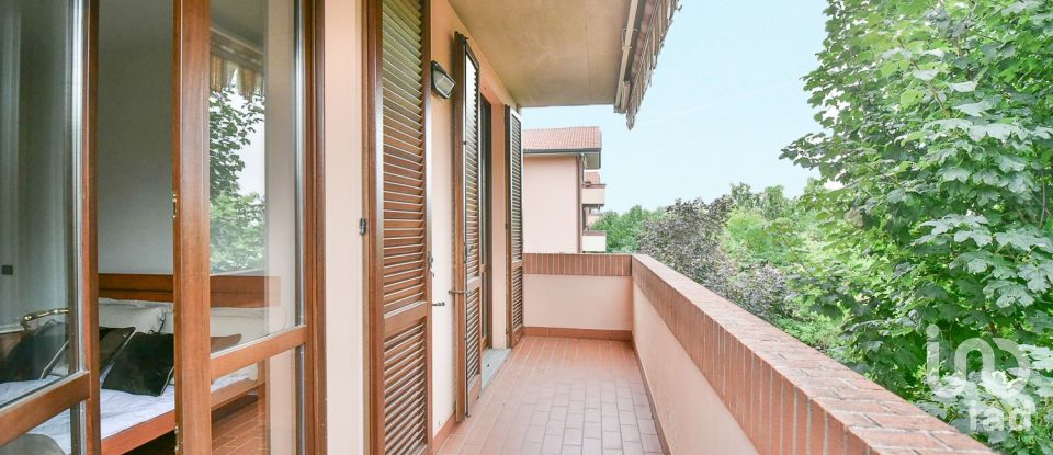 Three-room apartment of 86 m² in Cantù (22063)