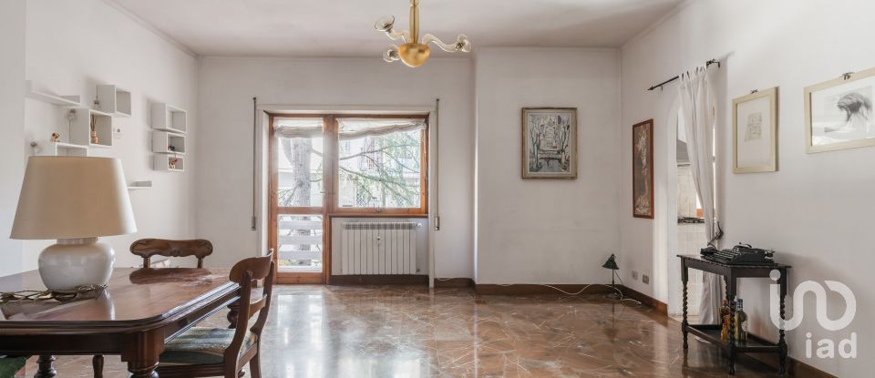 Bilocale di 84 m² a Roma (00141)