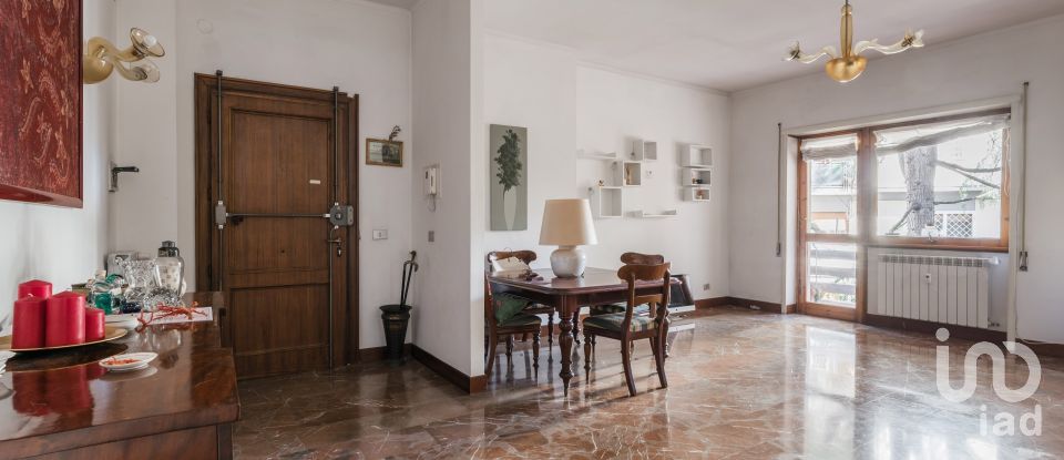 Bilocale di 84 m² a Roma (00141)