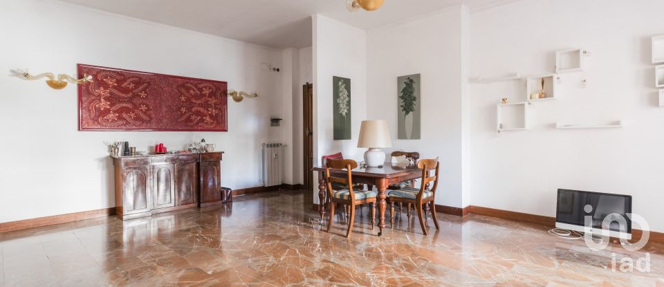 Bilocale di 84 m² a Roma (00141)