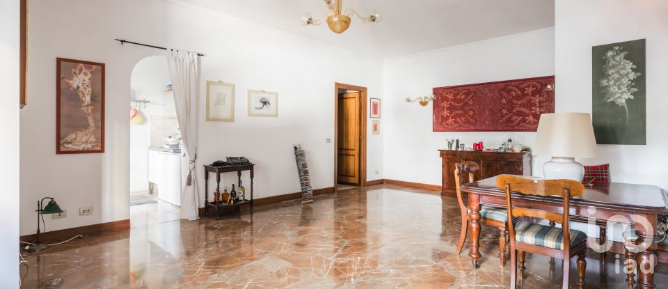 Bilocale di 84 m² a Roma (00141)