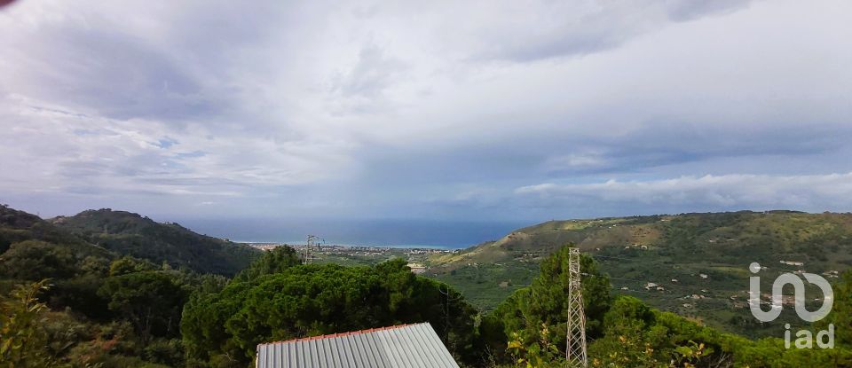 Land of 405 m² in Serra d'Aiello (87030)