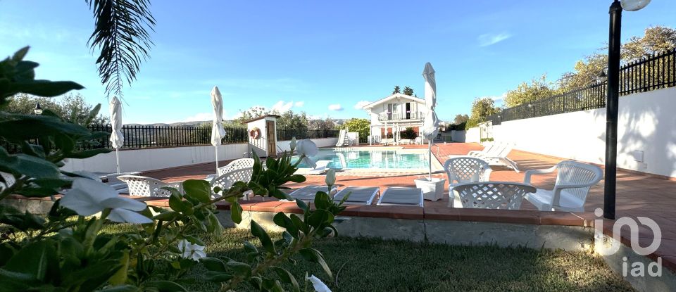 Villa 13 locali di 310 m² in Noto (96017)