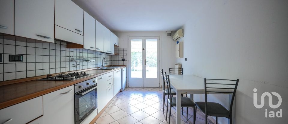 Town house 4 rooms of 165 m² in Migliarino (44027)