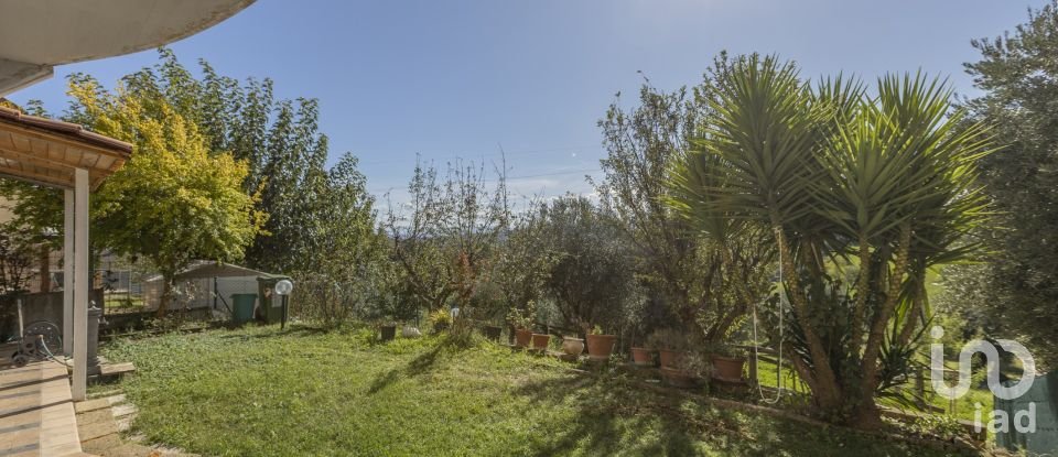 Four-room apartment of 110 m² in Monte San Vito (60037)