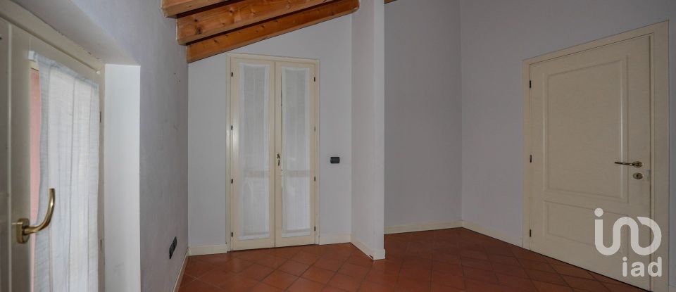 Four-room apartment of 143 m² in Roncadelle (25030)