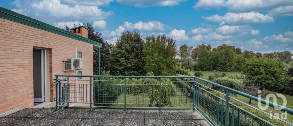 Casa 9 locali di 300 m² in Massa Fiscaglia (44025)