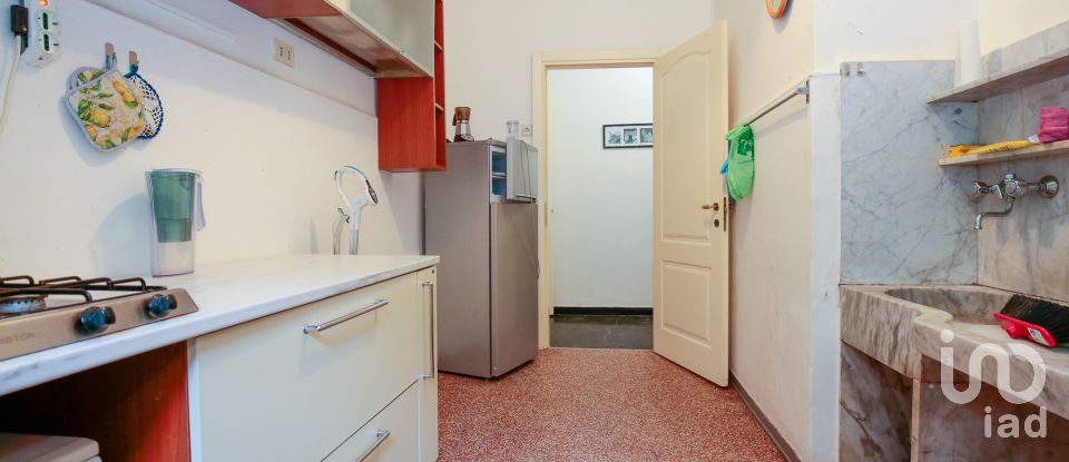 Palazzo / Stabile 6 locali di 88 m² a Genova (16143)