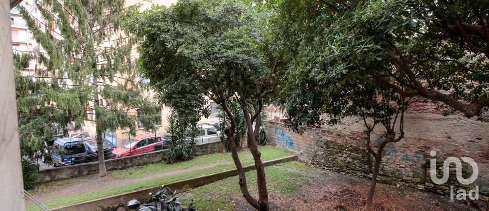 Palazzo / Stabile 6 locali di 88 m² a Genova (16143)