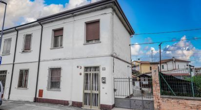 Casa 6 locali di 136 m² in Massa Fiscaglia (44025)