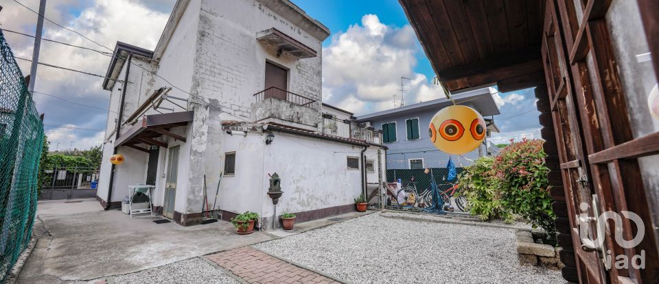 House 6 rooms of 136 m² in Massa Fiscaglia (44025)