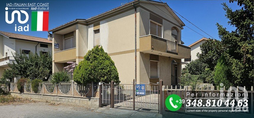 Casa indipendente 12 locali di 234 m² in Mosciano Sant'Angelo (64023)