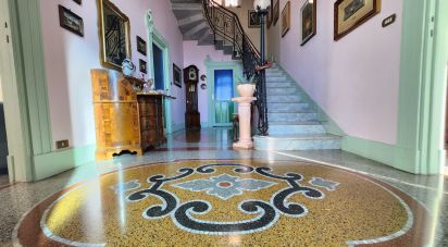 House 7 rooms of 265 m² in Savona (17100)