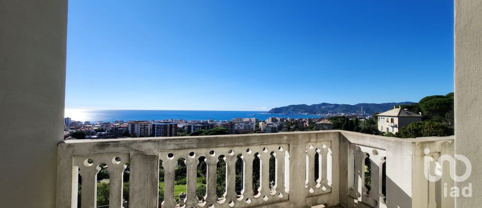 Casa 7 locali di 265 m² in Savona (17100)