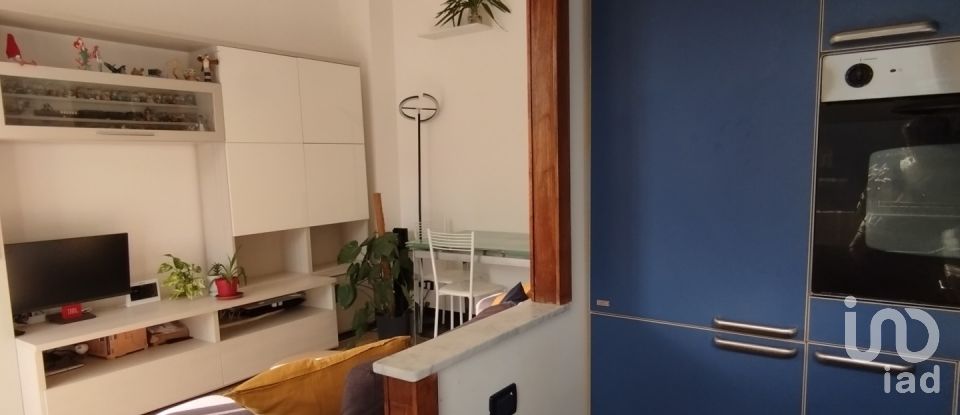 Three-room apartment of 50 m² in Genova (16131)