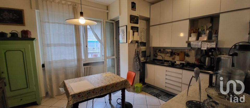 Four-room apartment of 112 m² in Torino (10141)