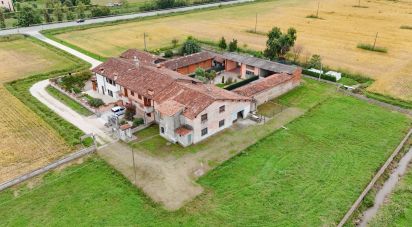 Rustico 4 locali di 185 m² in Bagnolo Mella (25021)