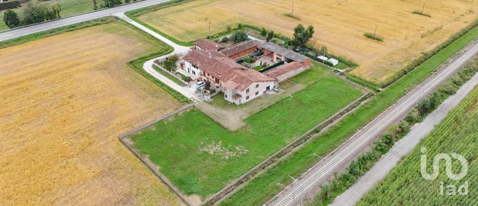 Rustico 4 locali di 185 m² in Bagnolo Mella (25021)