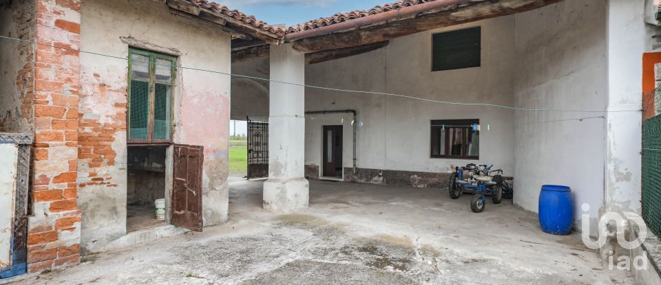 Rustico 4 locali di 185 m² in Bagnolo Mella (25021)