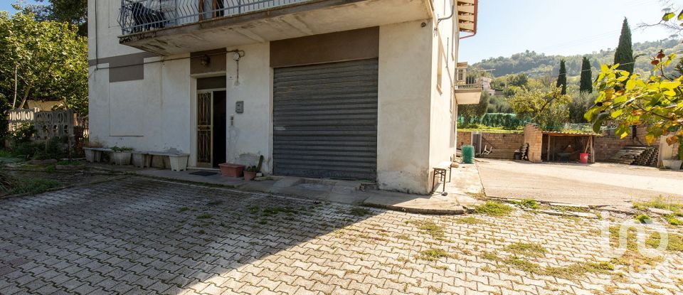 Casa indipendente 7 locali di 281 m² in Sant'Elpidio a Mare (63811)