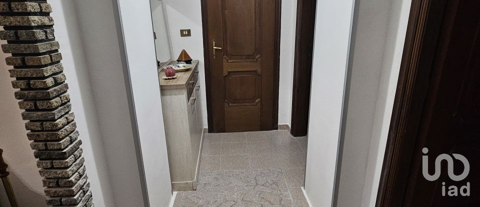 Four-room apartment of 100 m² in Rivarolo Canavese (10086)