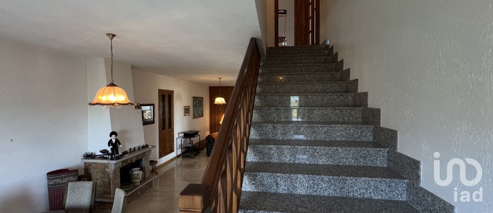 Casa indipendente 10 locali di 280 m² in Monte Giberto (63846)