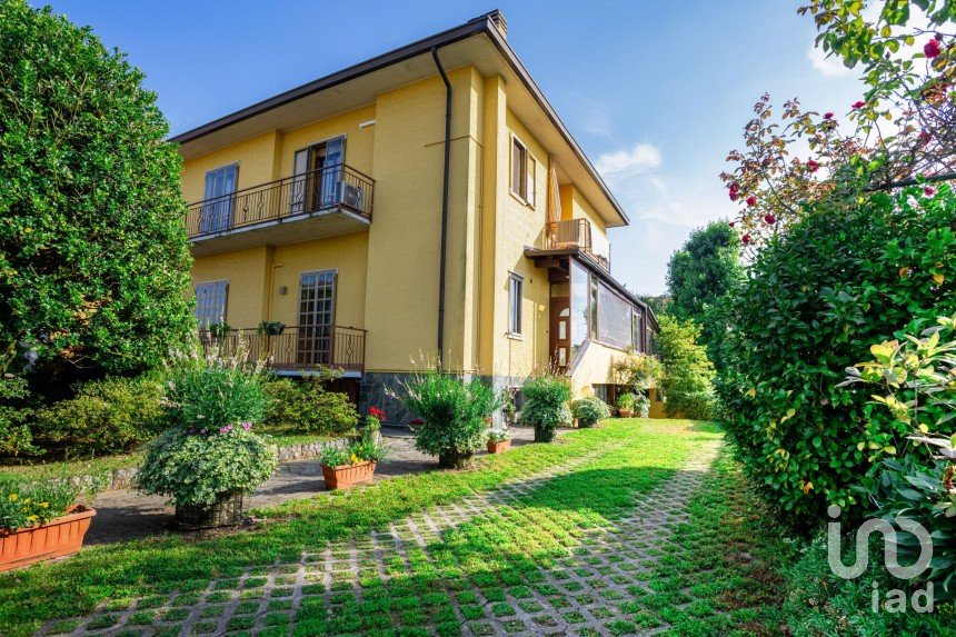 Casa 4 locali di 200 m² in Cislago (21040)