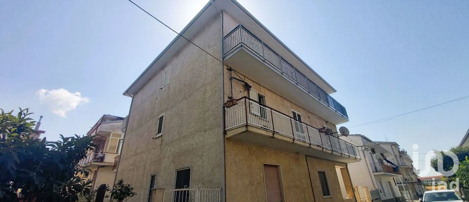 Apartment 7 rooms of 135 m² in Amantea (87032)