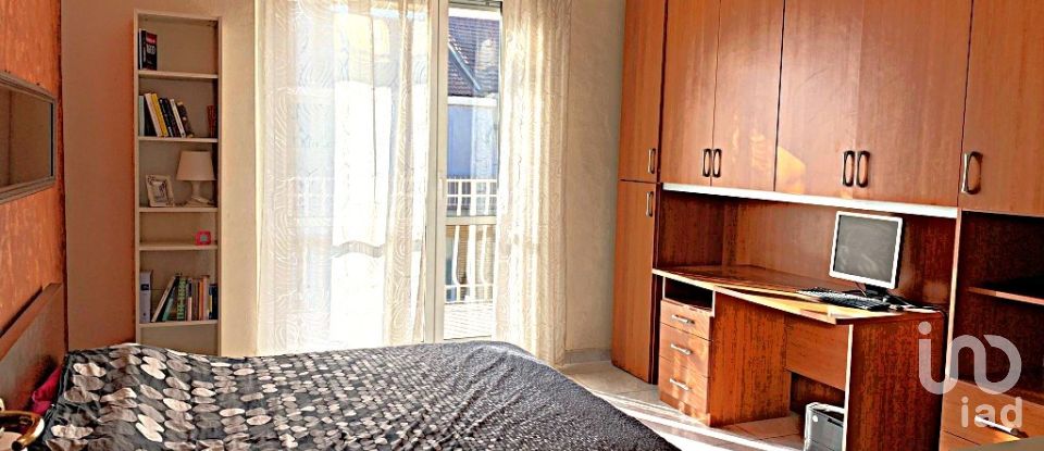 Two-room apartment of 54 m² in Torino (10146)