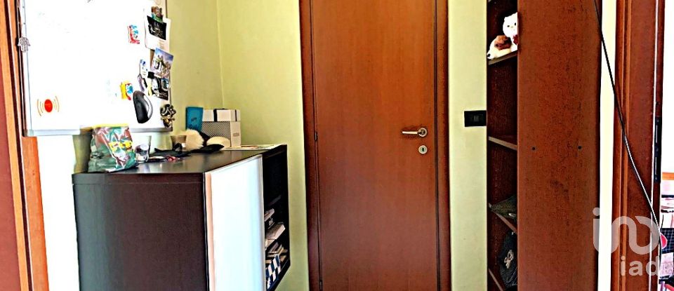 Two-room apartment of 54 m² in Torino (10146)