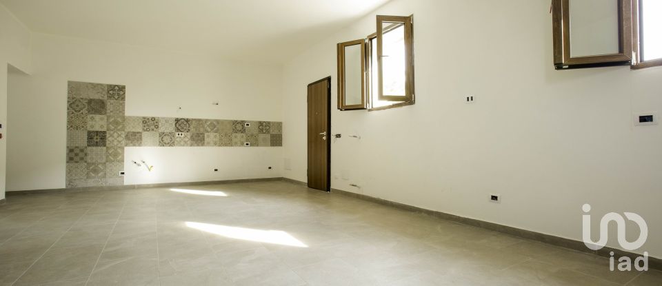 Duplex 10 rooms of 231 m² in Minerbe (37046)