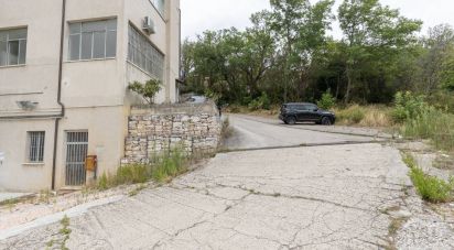 Capannone di 750 m² in Montegranaro (63812)