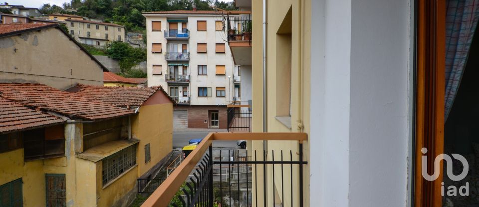 Appartamento 7 locali di 170 m² a Cengio (17056)