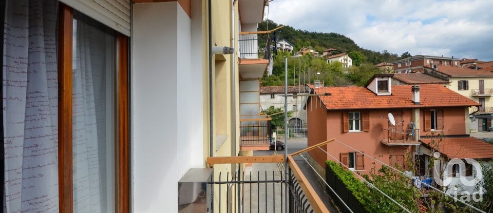 Appartamento 7 locali di 170 m² a Cengio (17056)